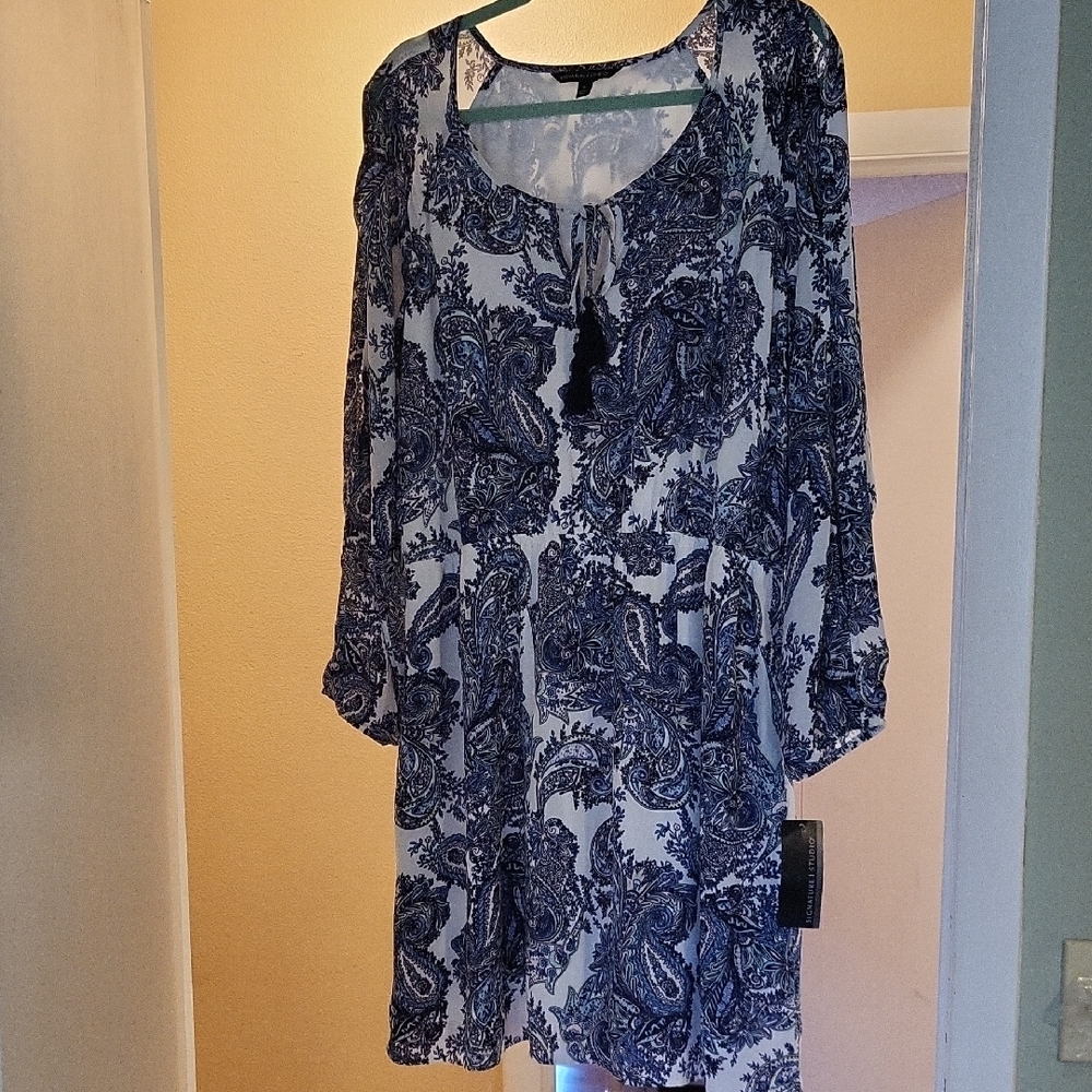NWT Signature Studio Blue and White Paisley Dress- Size XL